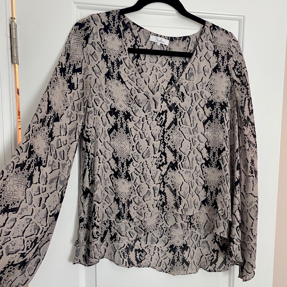 Parker Rita top in snakeskin. Size XS